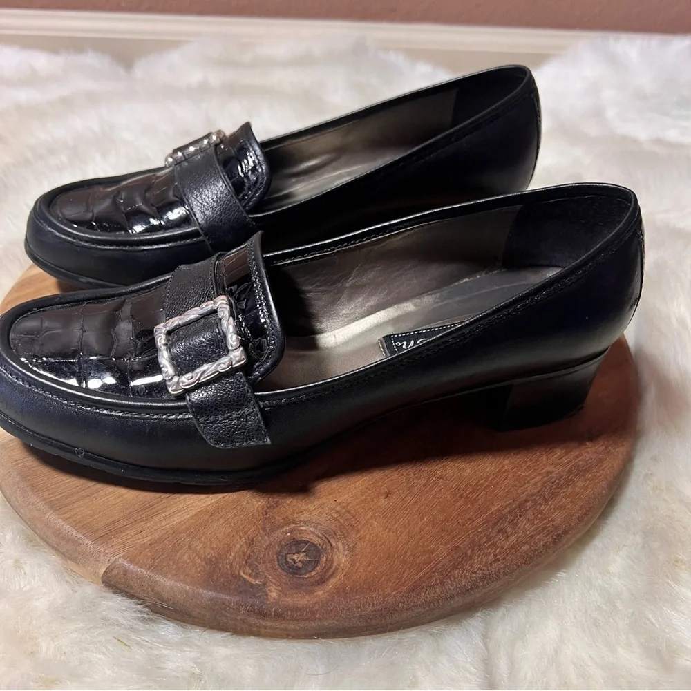 Brighton Women's Classic Black Leather Loafers with Block Heel Size 7.5
